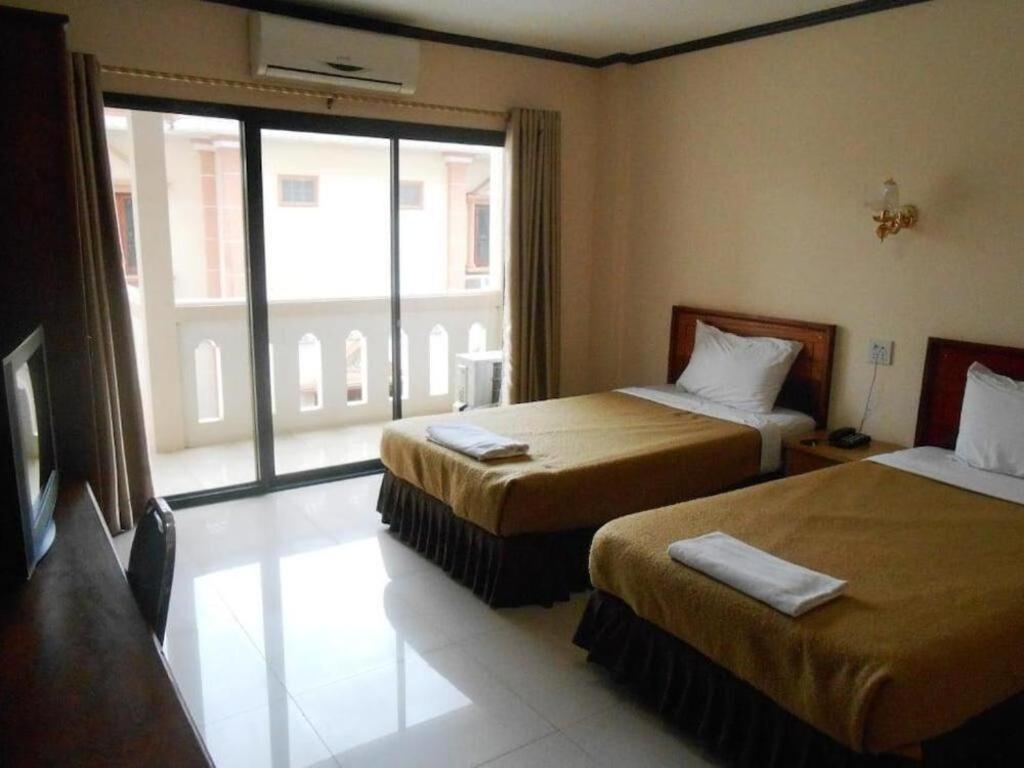 Chaleunehoung Hotel Vientiane Dış mekan fotoğraf