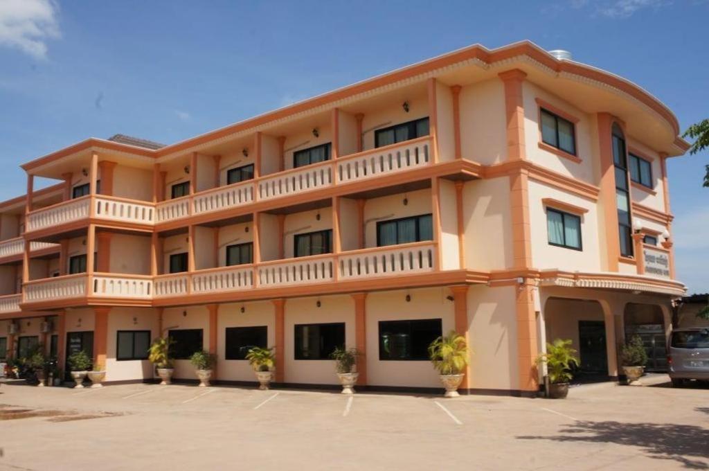 Chaleunehoung Hotel Vientiane Dış mekan fotoğraf